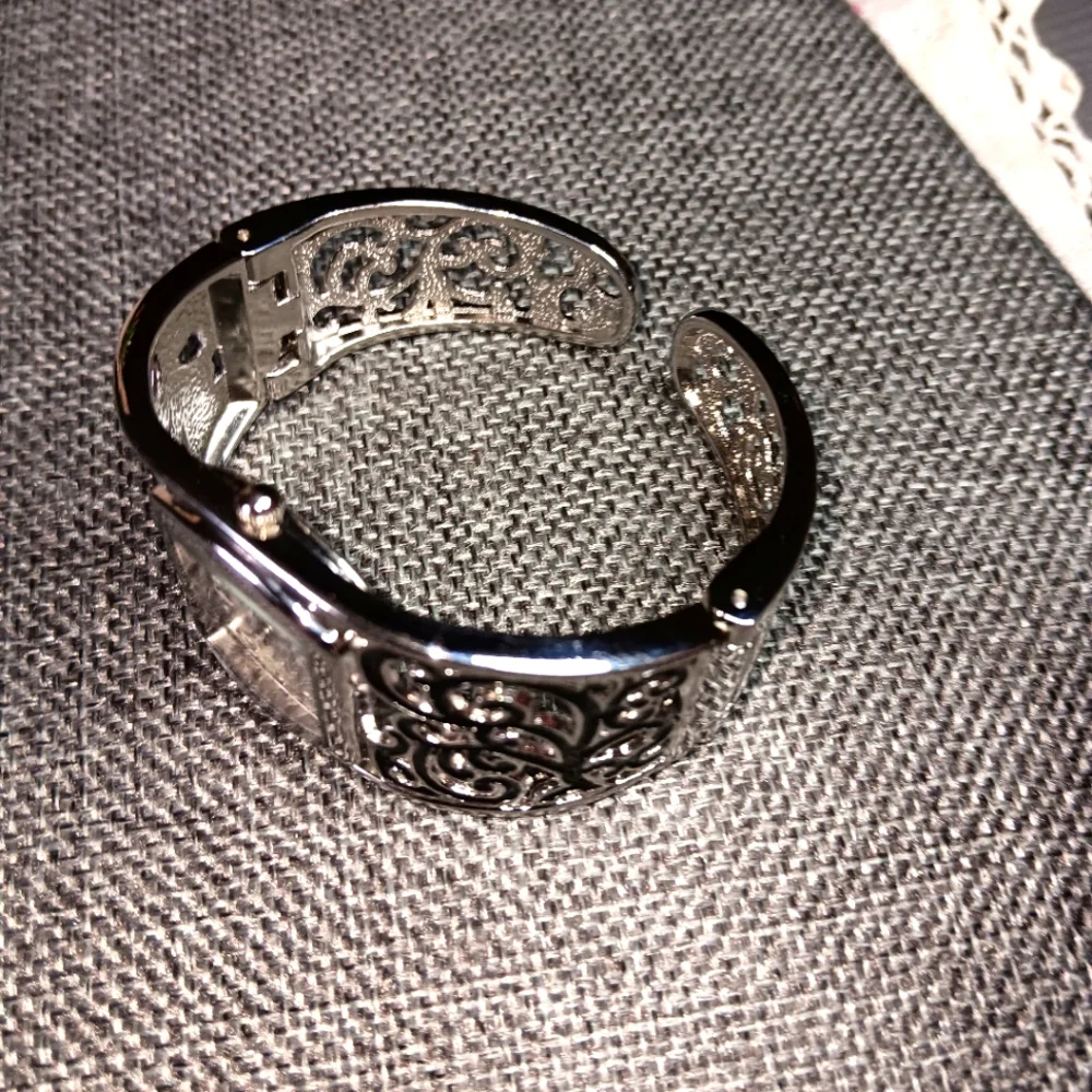 Geneva Silver Hinged Cuff Filagree Women's Watch EUC Works!